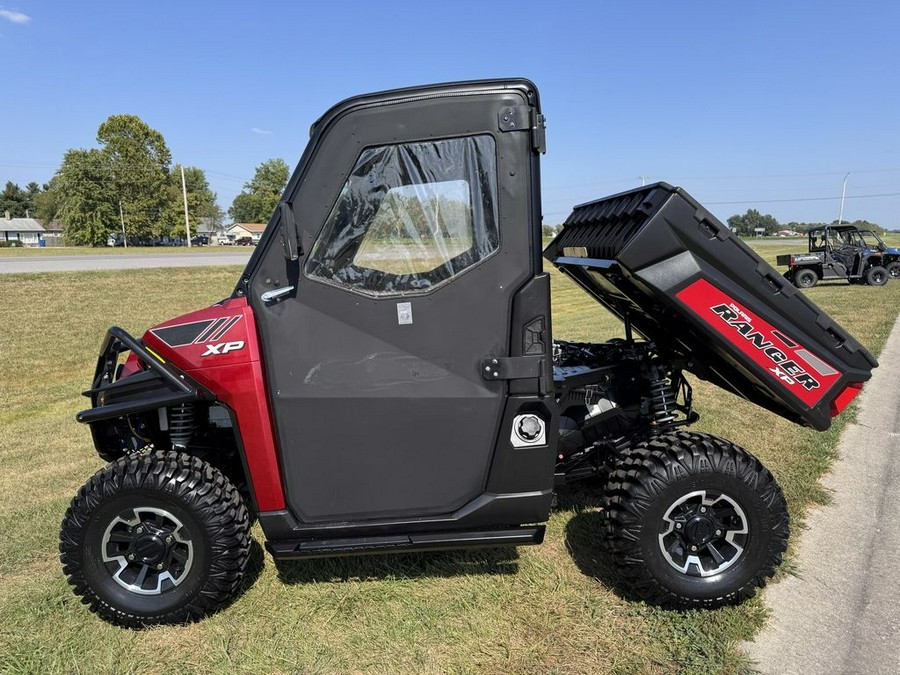 2014 Polaris® Ranger® XP 900 EPS Sunset Red LE