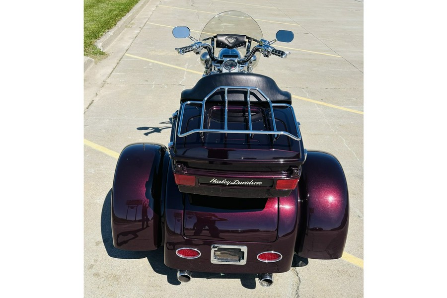 2005 Harley-Davidson® FLHRCI ROAD KING CLASSIC/FBI TRIKE