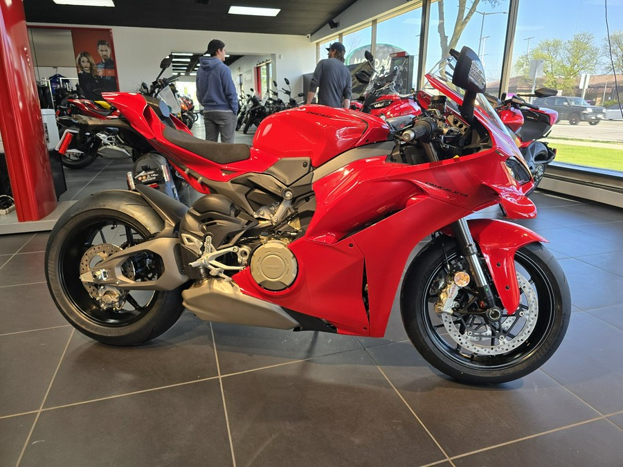 2026 Ducati Panigale V4