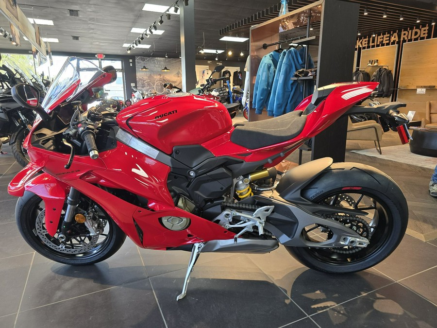 2026 Ducati Panigale V4