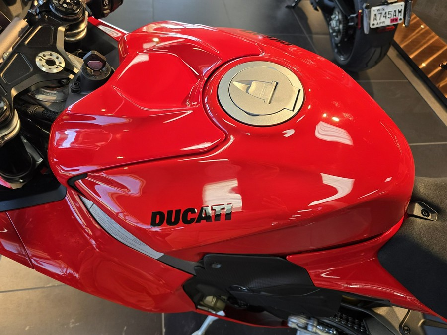 2026 Ducati Panigale V4