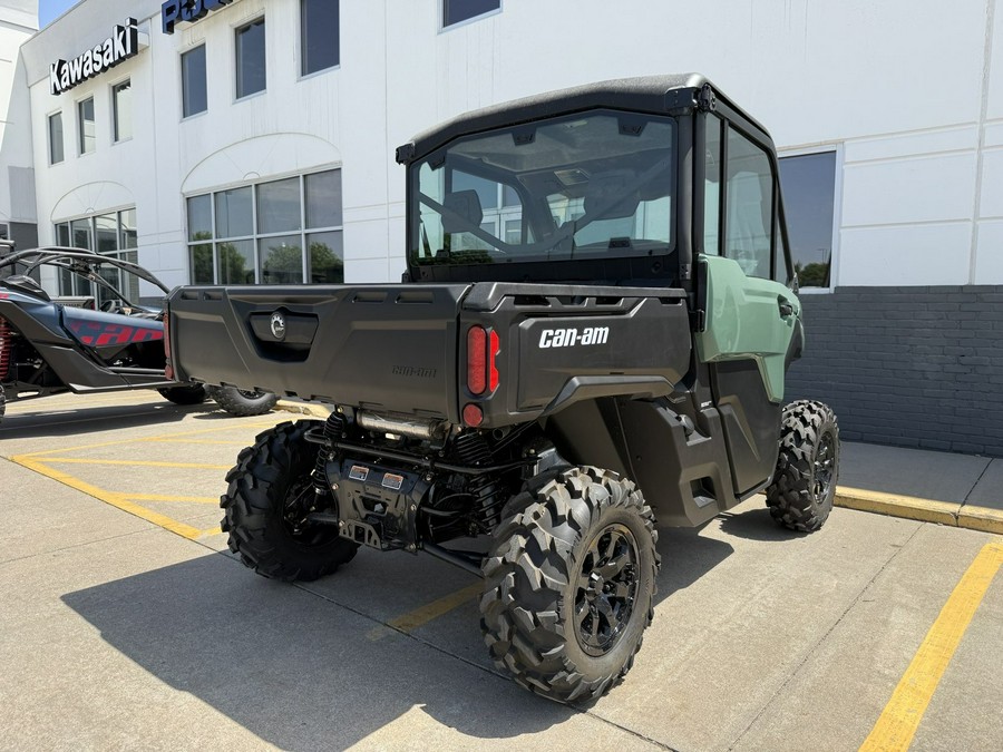 2026 Can-Am Defender DPS CAB
