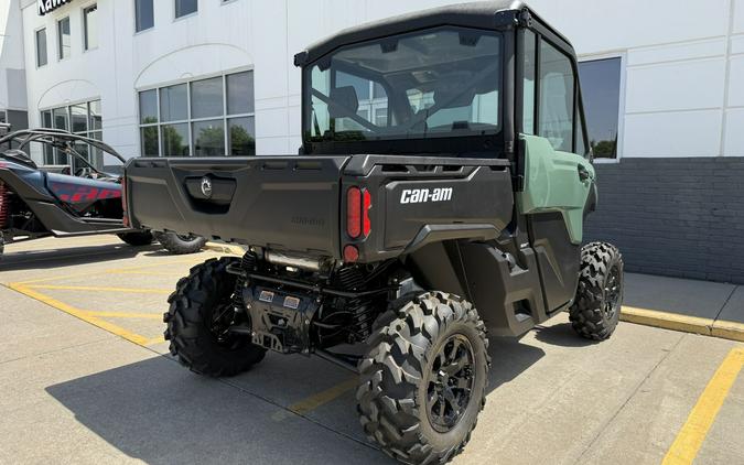 2026 Can-Am Defender DPS CAB