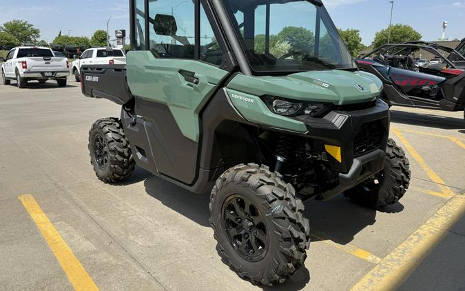 2026 Can-Am Defender DPS CAB