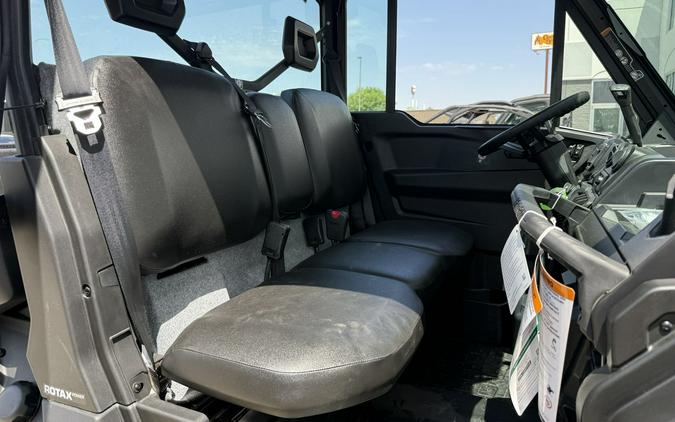 2026 Can-Am Defender DPS CAB