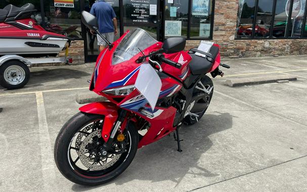 2026 Honda CBR650R E-Clutch