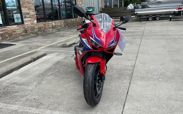 2026 Honda CBR650R E-Clutch