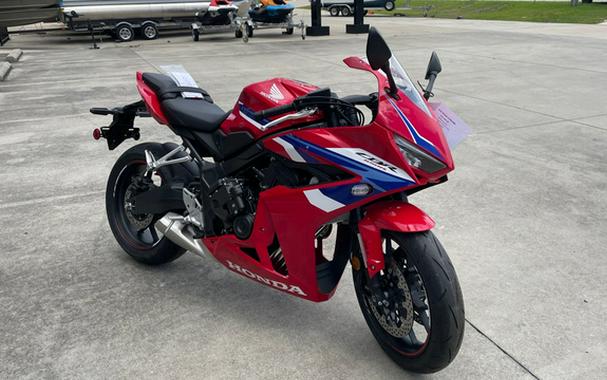 2026 Honda CBR650R E-Clutch