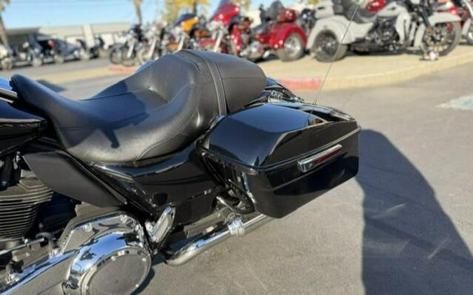 2022 Harley-Davidson Street Glide Vivid Black