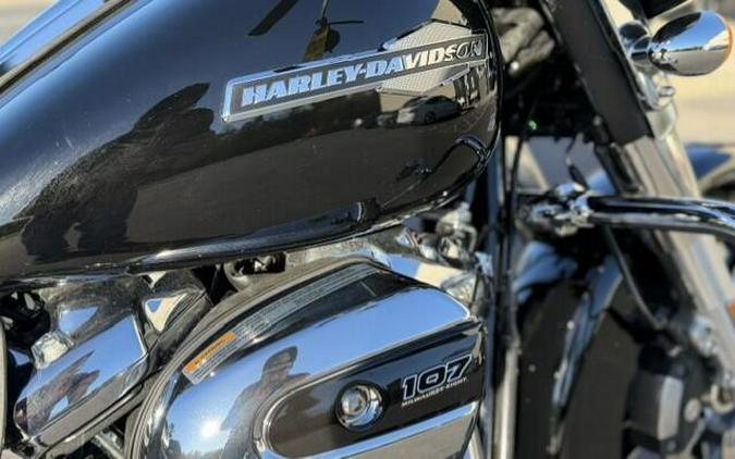 2022 Harley-Davidson Street Glide Vivid Black