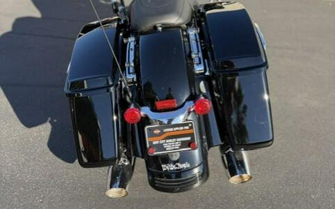 2022 Harley-Davidson Street Glide Vivid Black