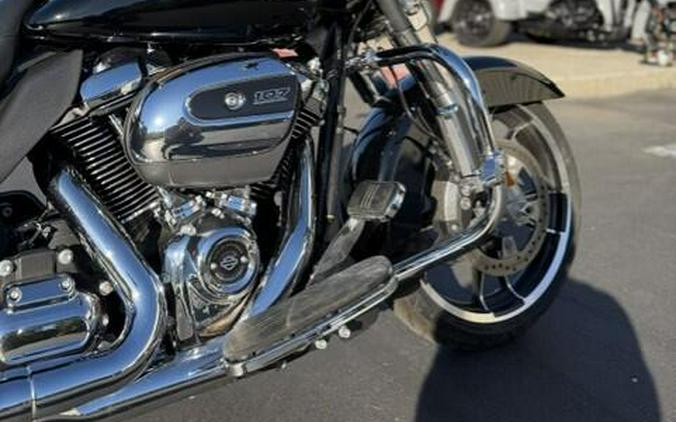 2022 Harley-Davidson Street Glide Vivid Black