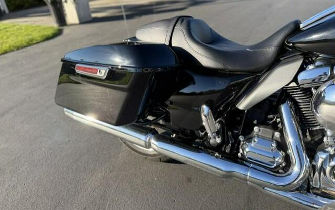 2022 Harley-Davidson Street Glide Vivid Black