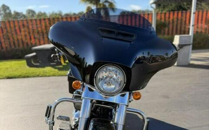2022 Harley-Davidson Street Glide Vivid Black