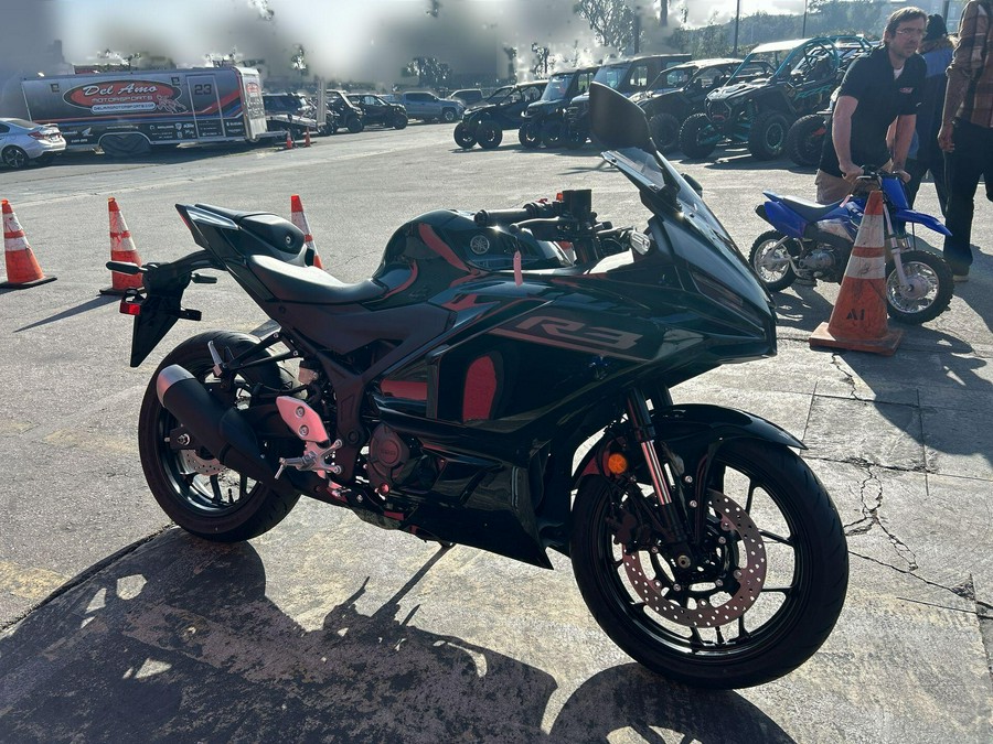 2026 Yamaha YZF-R3 ABS