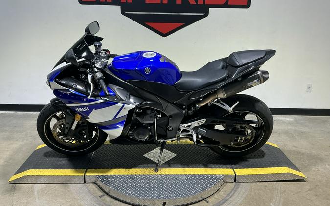 2010 Yamaha YZF-R1