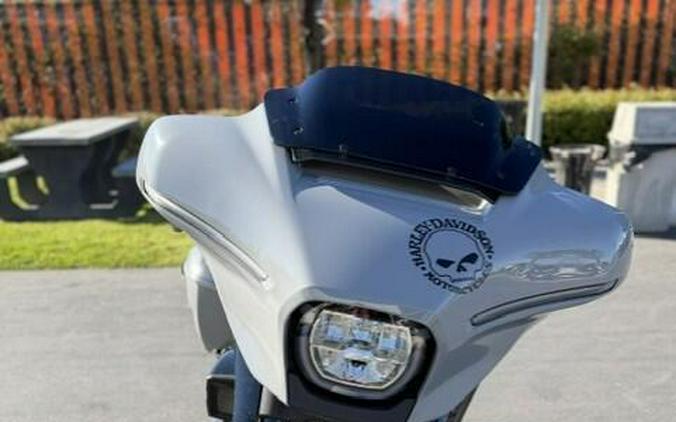 2025 Harley-Davidson Street Glide Billiard Gray - Black Finish