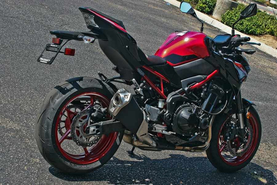 2024 Kawasaki Z900 ABS Candy Persimmon Red/Ebony