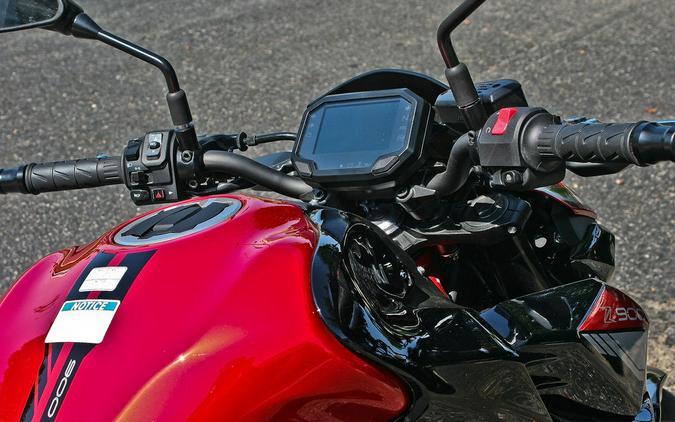 2024 Kawasaki Z900 ABS Candy Persimmon Red/Ebony