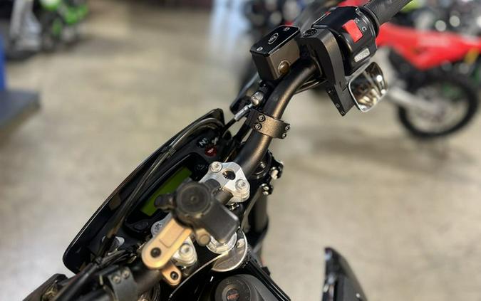 2021 Husqvarna Supermoto 701