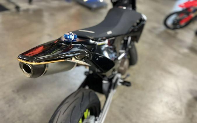 2021 Husqvarna Supermoto 701