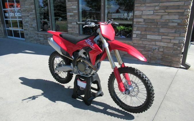 2026 Ducati Desmo450 MX