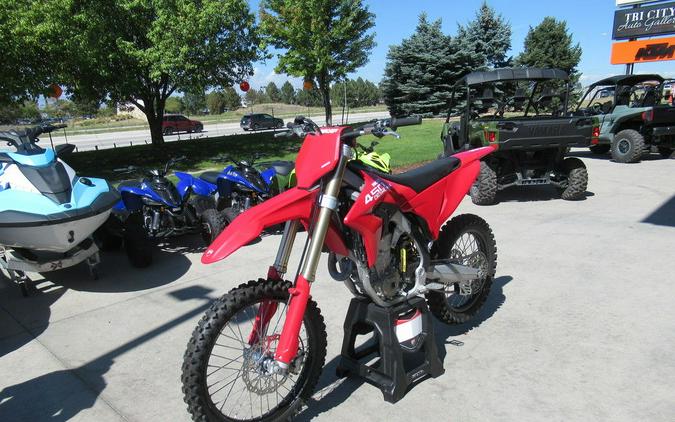 2026 Ducati Desmo450 MX