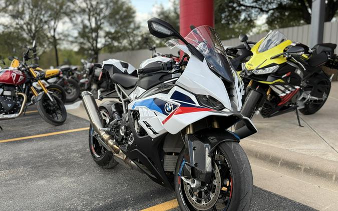 2025 BMW S1000
