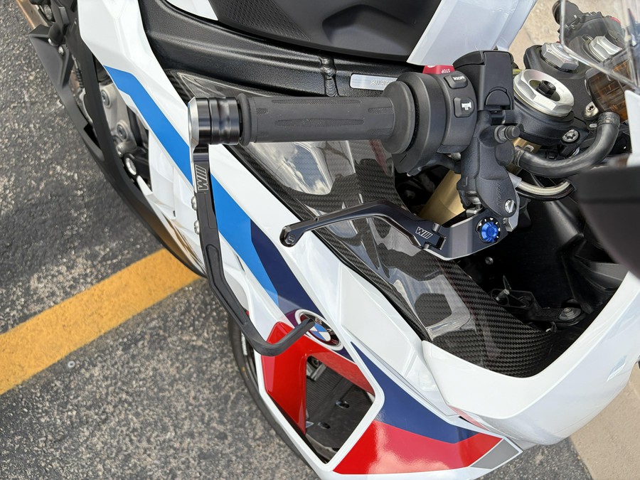2025 BMW S1000
