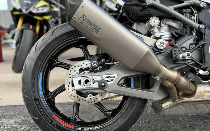 2025 BMW S1000