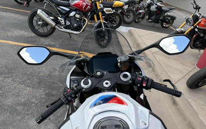 2025 BMW S1000