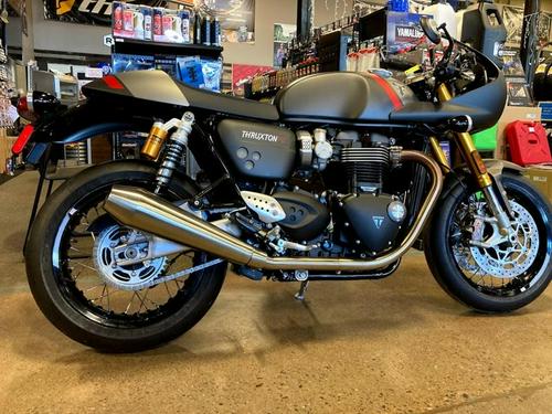 2020 Triumph Thruxton RS Review (17 Fast Facts)