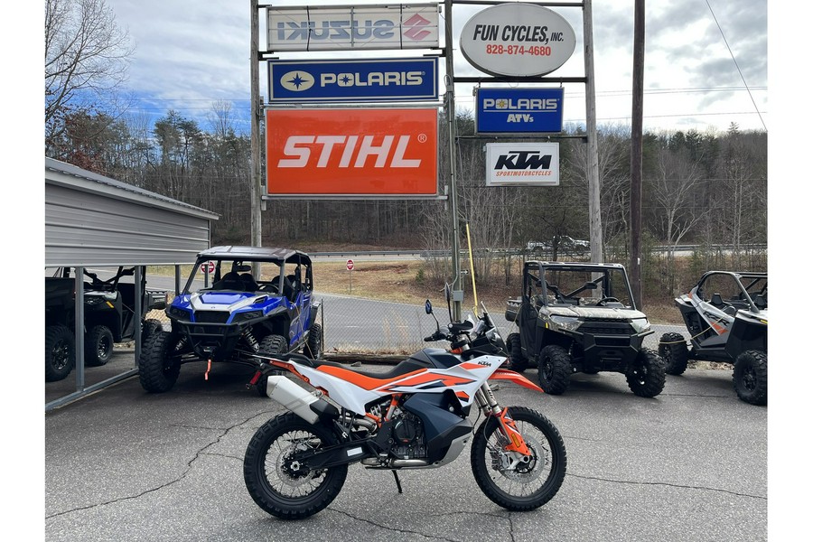 2024 KTM 890 Adventure R