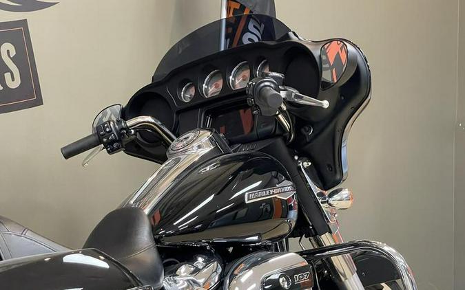 2021 Harley-Davidson® FLHX - Street Glide®