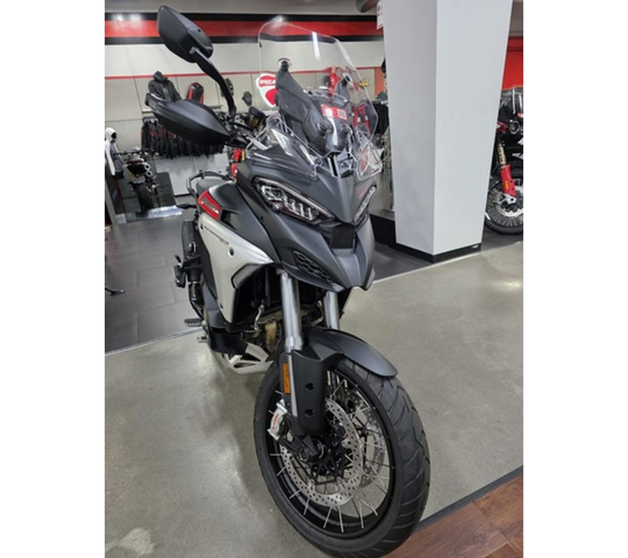 2025 Ducati Multistrada V4 Rally Brushed Aluminium & Matt Blac