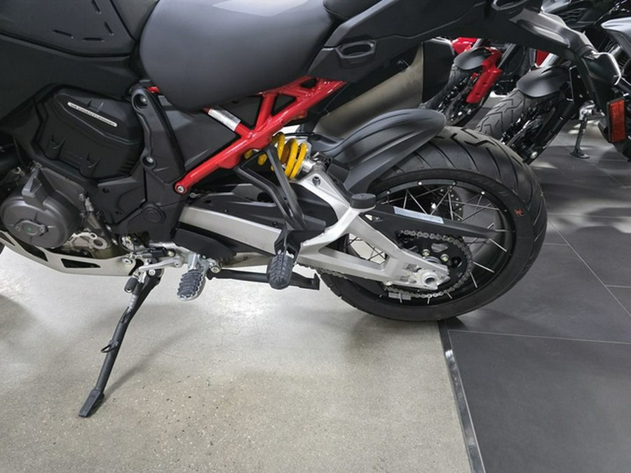 2025 Ducati Multistrada V4 Rally Brushed Aluminium & Matt Blac