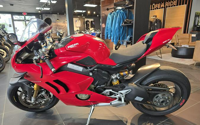 2020 Ducati Panigale V4 S