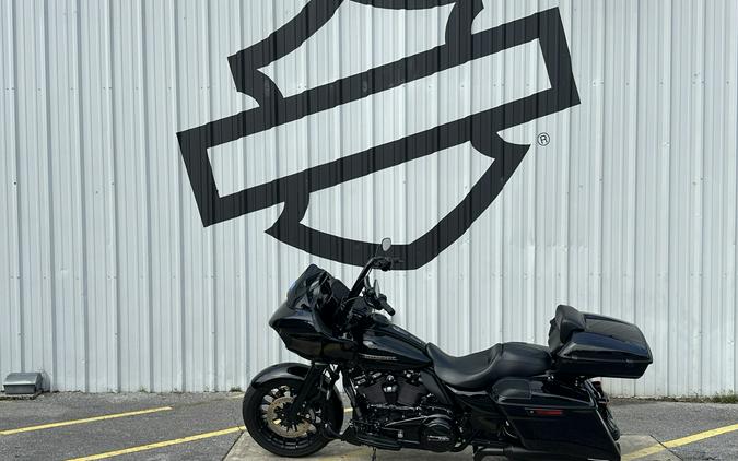 2019 Harley-Davidson® Road Glide® Special Vivid Black