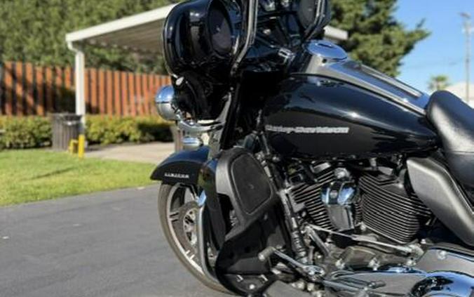 2021 Harley-Davidson Ultra Limited Vivid Black