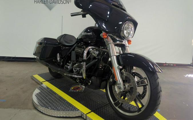 2019 Harley-Davidson® Street Glide® Midnight Blue