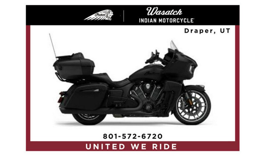 2024 Indian Motorcycle® Pursuit® Dark Horse® with PowerBand Audio Package Black Smoke