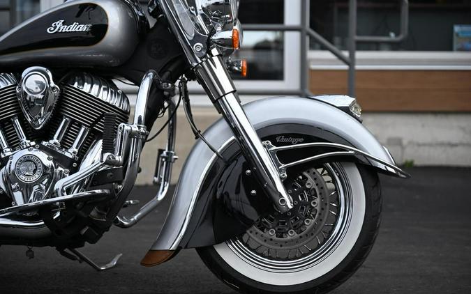 2016 Indian Motorcycle® Chief® Vintage Star Silver and Thunder Black