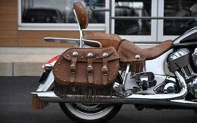 2016 Indian Motorcycle® Chief® Vintage Star Silver and Thunder Black