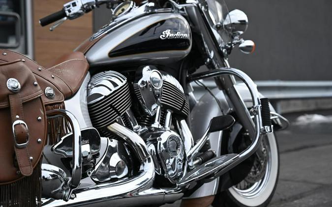 2016 Indian Motorcycle® Chief® Vintage Star Silver and Thunder Black