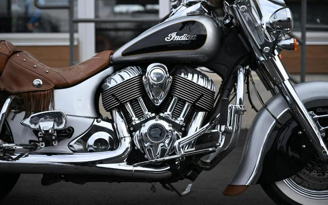 2016 Indian Motorcycle® Chief® Vintage Star Silver and Thunder Black