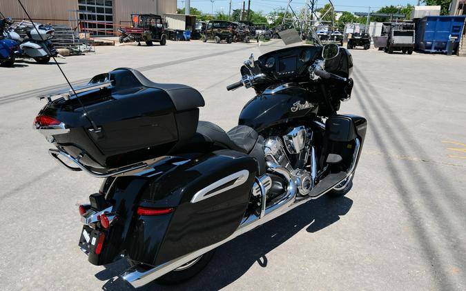 2025 INDIAN MOTORCYCLE ROADMASTER POWERPLUS LIMITED WITH 112 AND POWERBAND AUDIO PACKAGE