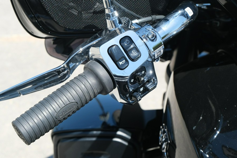 2025 INDIAN MOTORCYCLE ROADMASTER POWERPLUS LIMITED WITH 112 AND POWERBAND AUDIO PACKAGE
