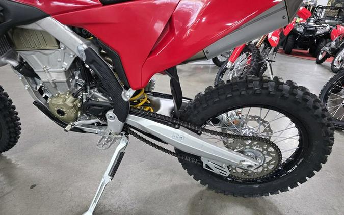 2026 Ducati Desmo450 EDX