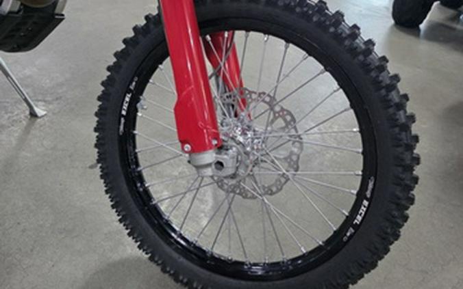 2026 Ducati Desmo450 EDX
