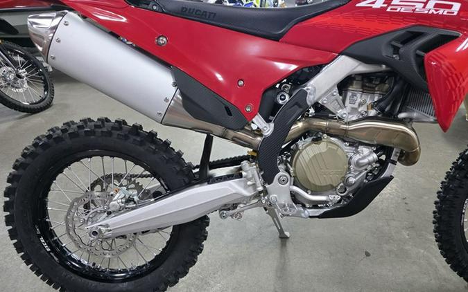 2026 Ducati Desmo450 EDX